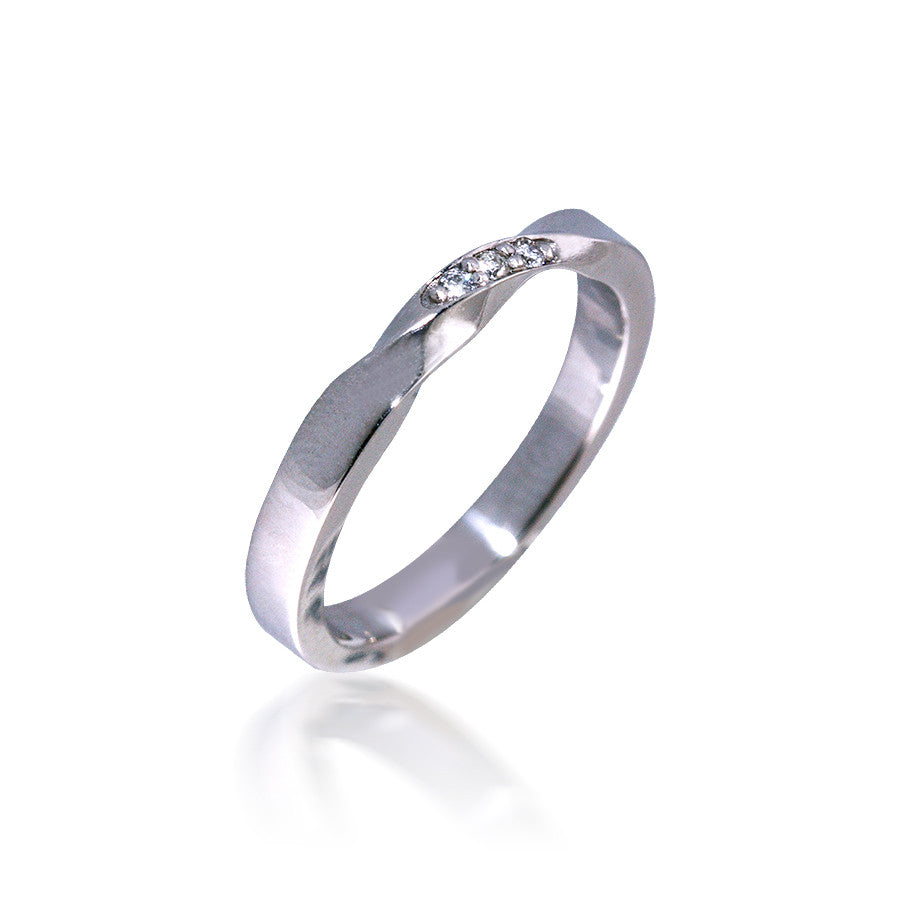 Simple Twist Band