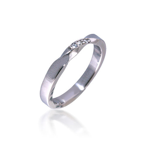 Simple Twist Band