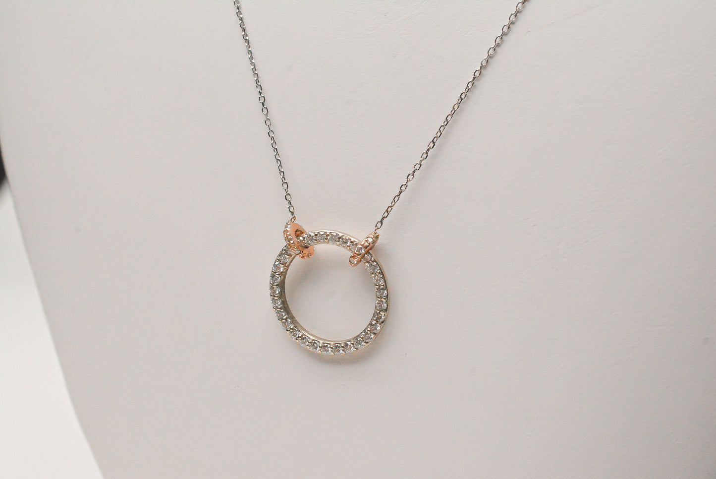 Circle Radiance Necklace