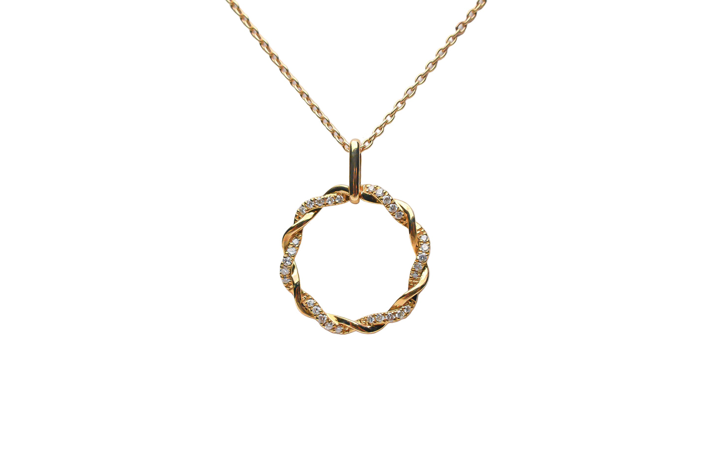 Twisted Diamond Circle Necklace